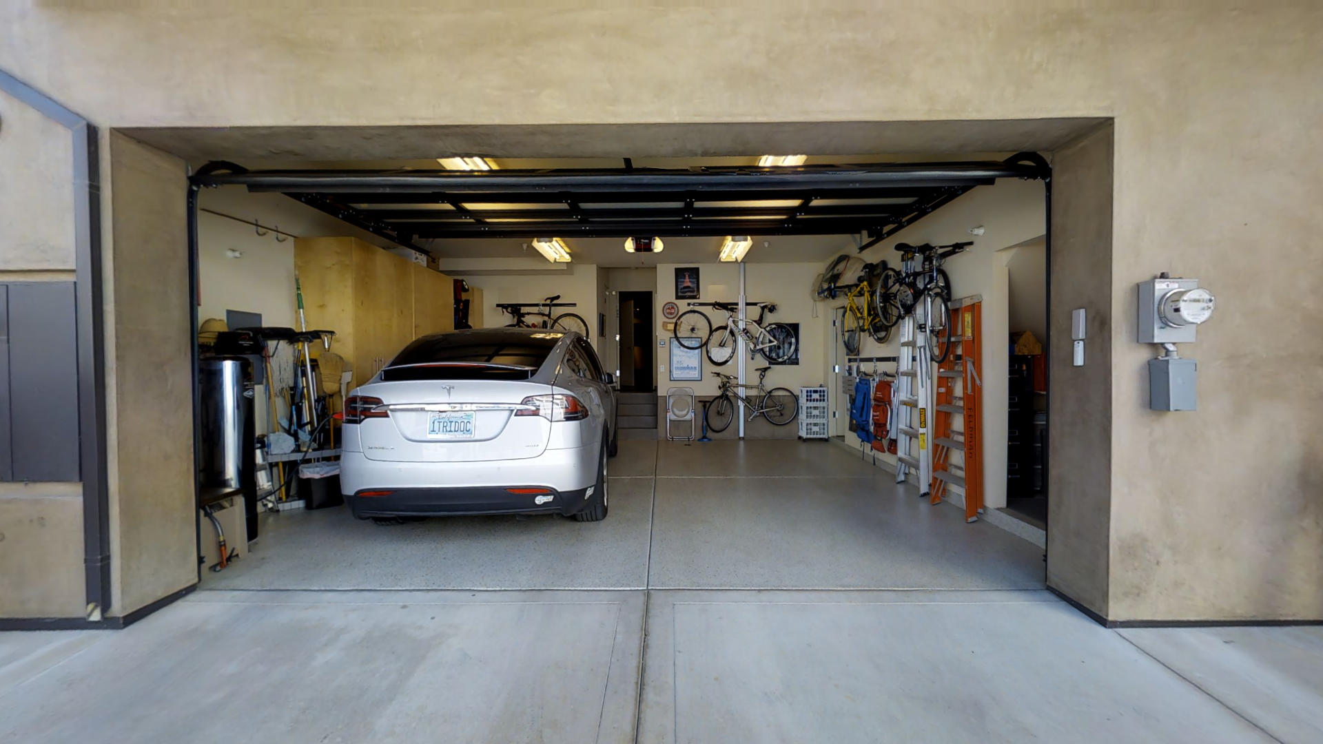 Garage – Door Open