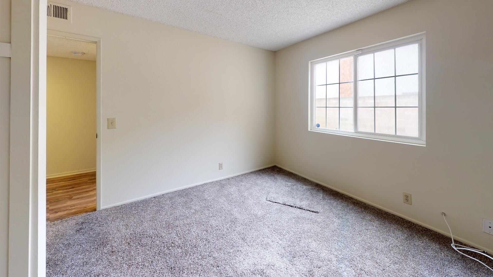 18802RochelleAvenueUnfurnished(3)