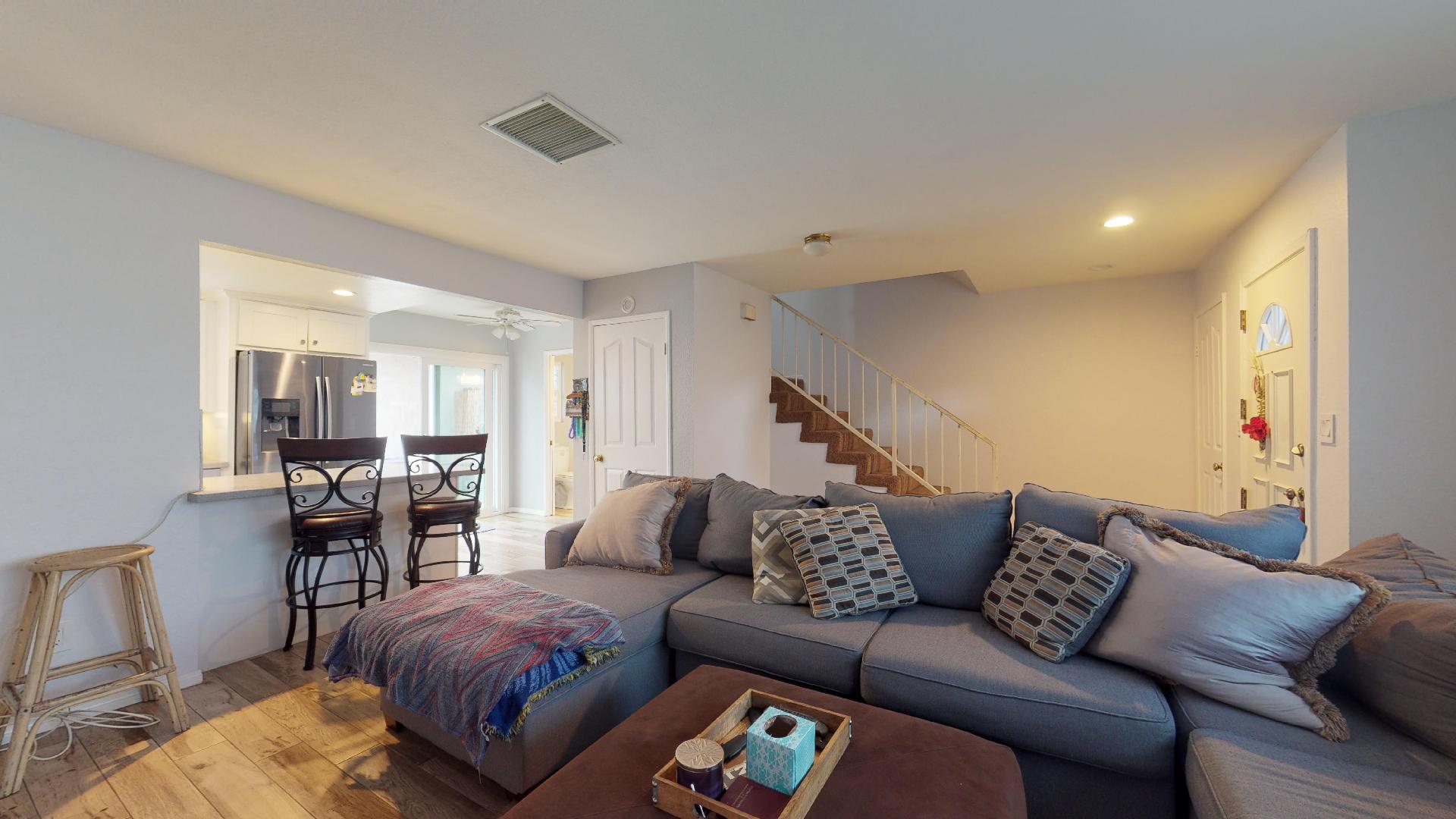 4241-Lennox-Blvd-Unit-B-06222019_080510